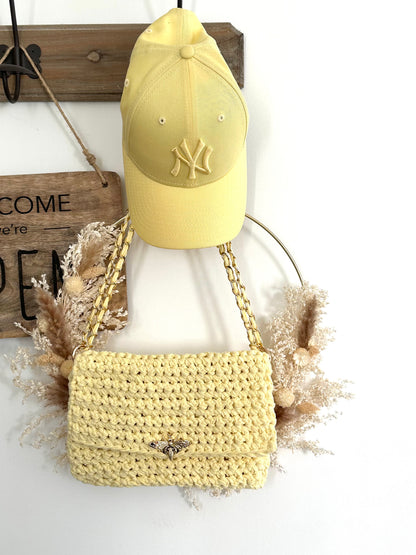 Sac crochet fait main fermoir abeille 