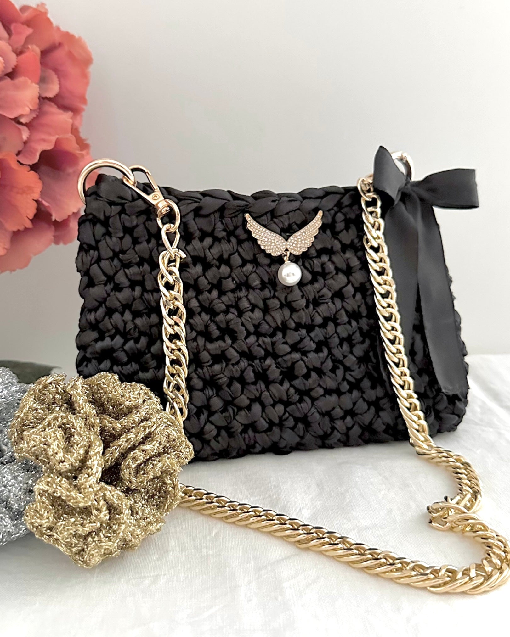 Sac crochet en satin 